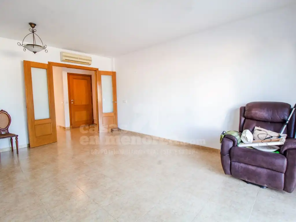 Living room of Flat for sale in Es Castell  with Air Conditioner and Terrace