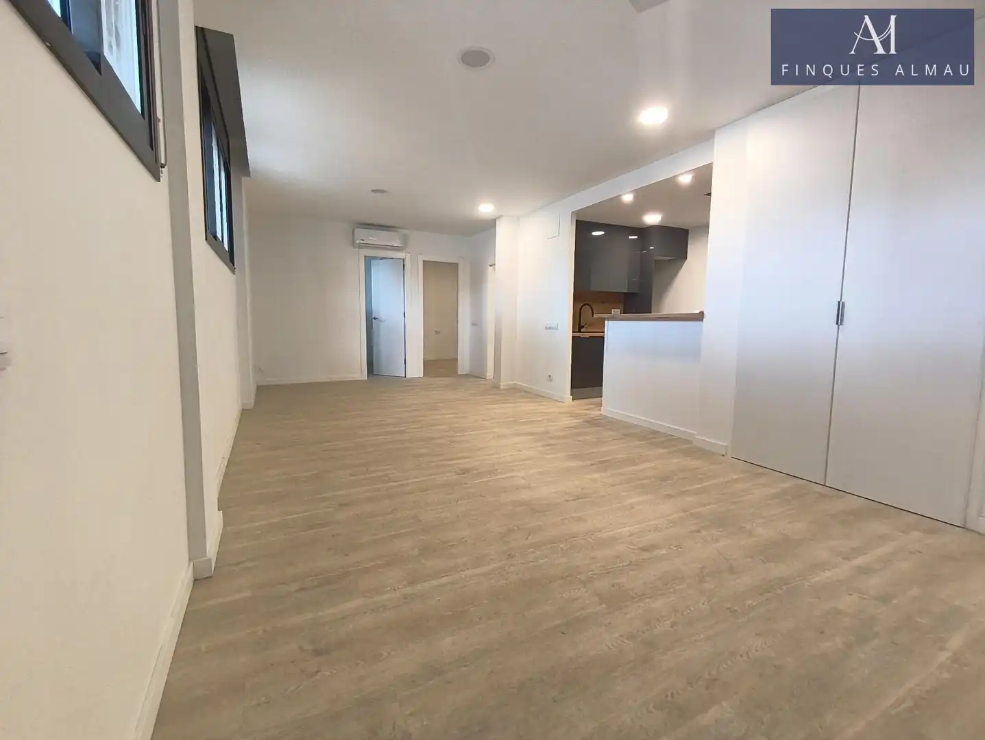 Ground floor for sale in Centre Vila, imagen 7