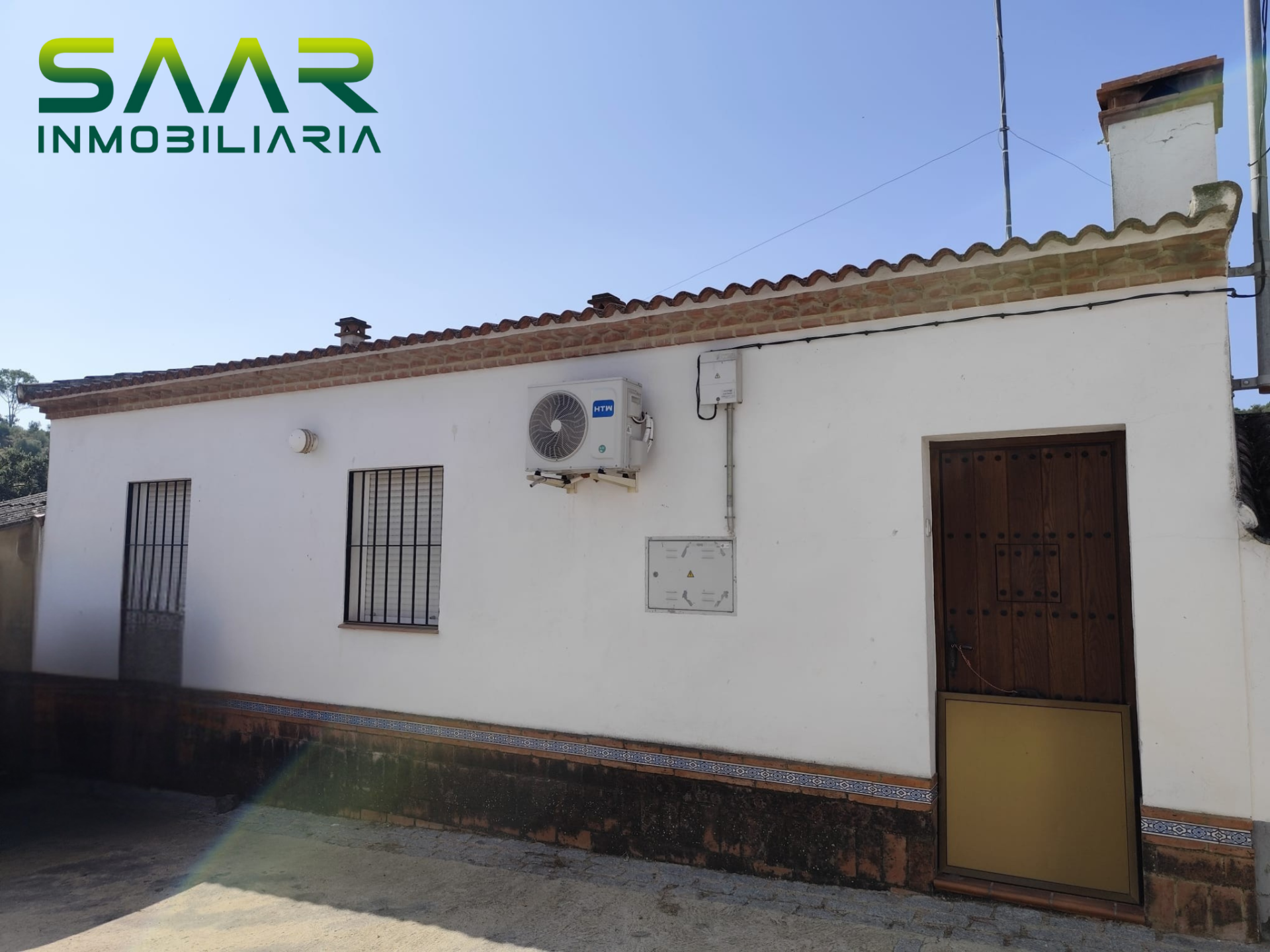 Exterior view of Country house for sale in El Castillo de las Guardas