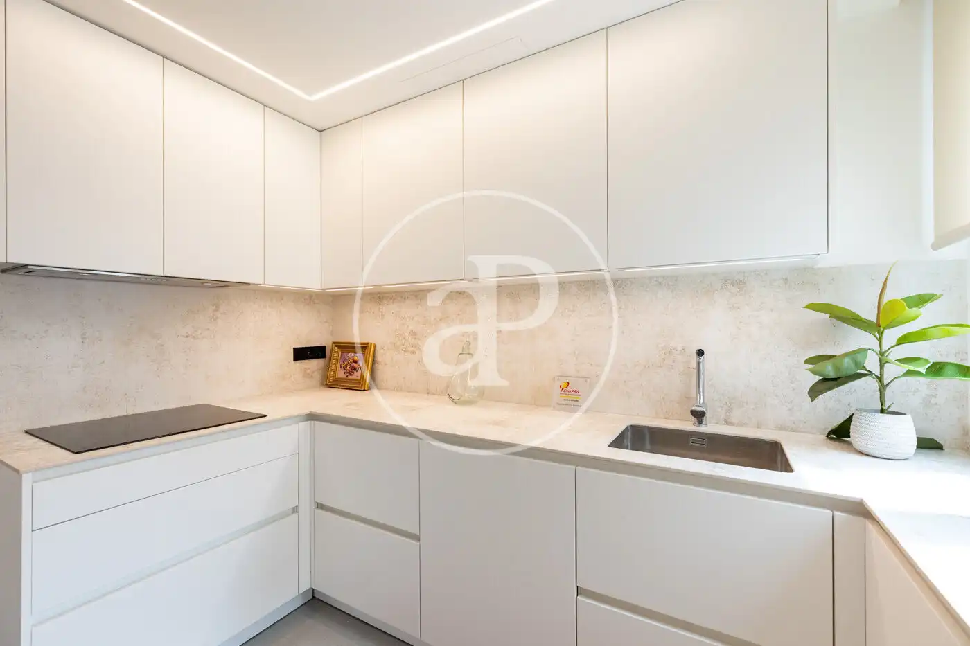 Kitchen of Flat for rent in Barcelona  with Air Conditioner, Heating and Terrace