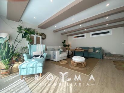 Living room of Single-family semi-detached for sale in Bormujos  with Air Conditioner and Terrace