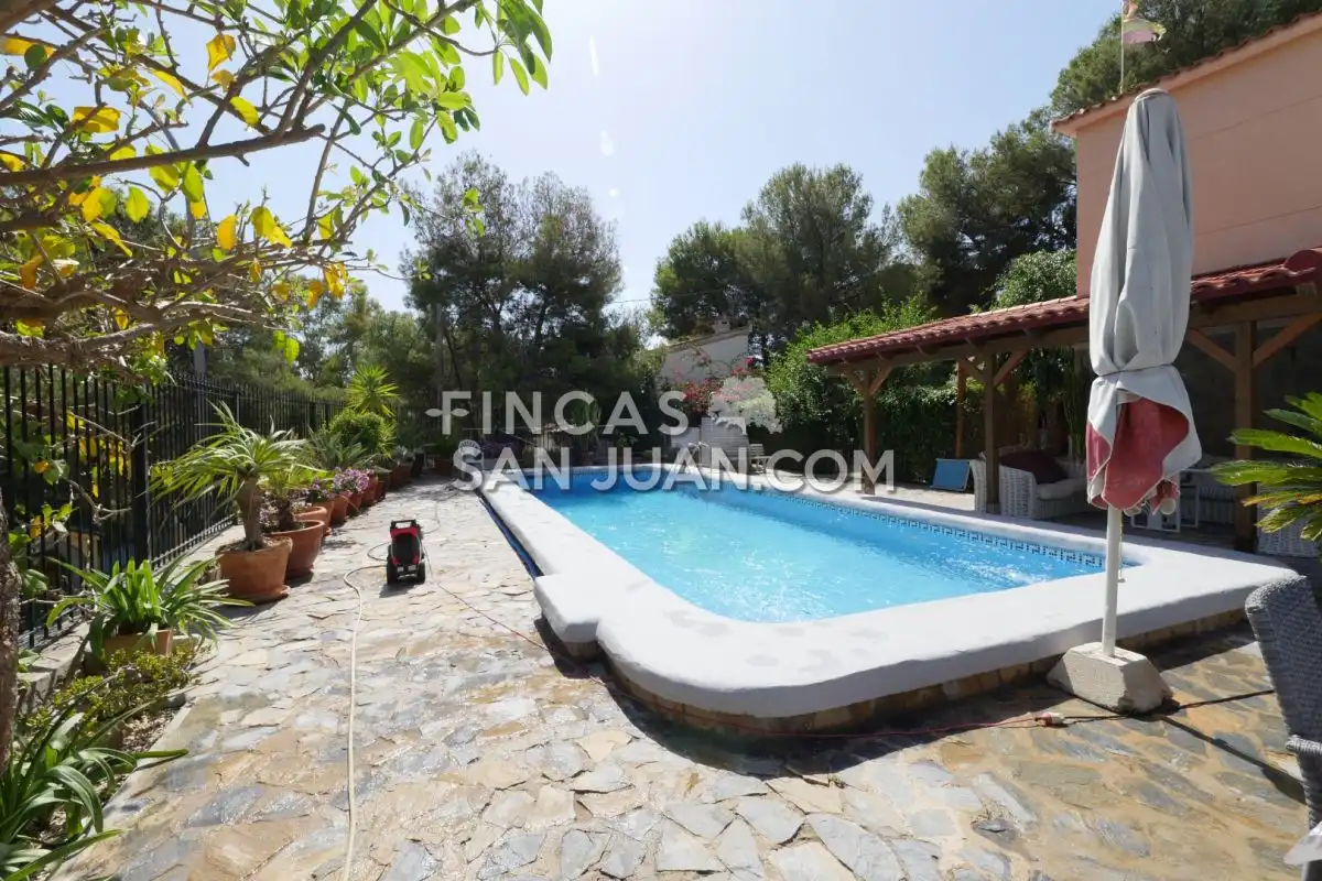 Swimming pool of Houses for sale in El Campello  with Air Conditioner, Heating and Private garden