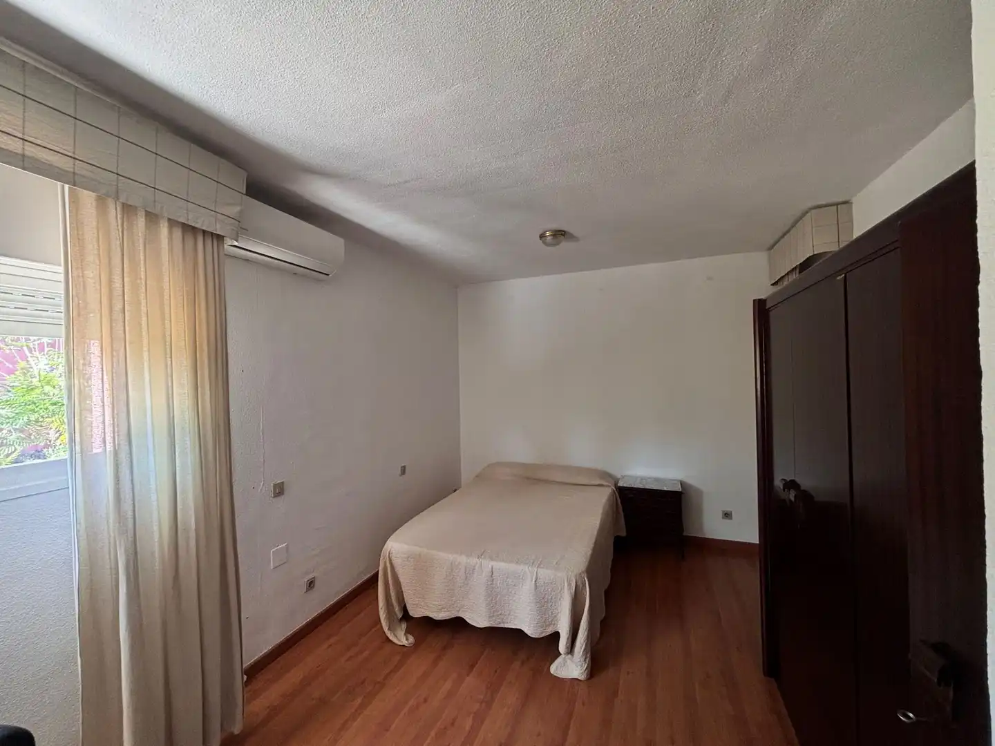 Habitación de Dúplex en venta en Sevilla con Aire acondicionado, Calefacción y Terraza