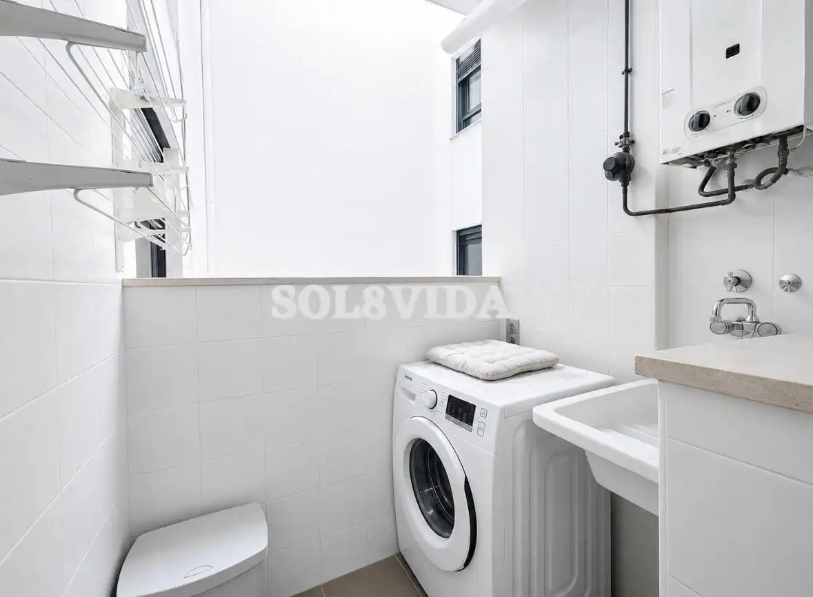 Bathroom of Flat for rent in Orihuela  with Air Conditioner and Furnished