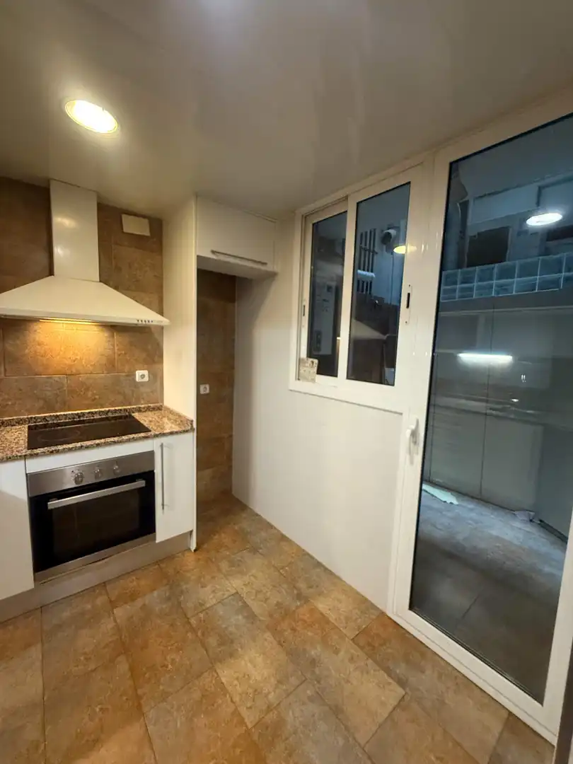 Kitchen of Flat for rent in Barcelona  with Heating