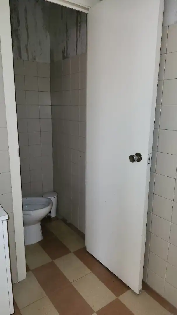 Bathroom of Commercial properties for rent in Miño