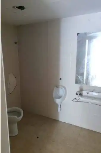 Bany de Local en venda en Rascanya