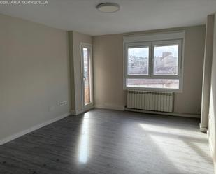 Bedroom of Flat to rent in Valladolid Capital  with Heating, Terrace and TV