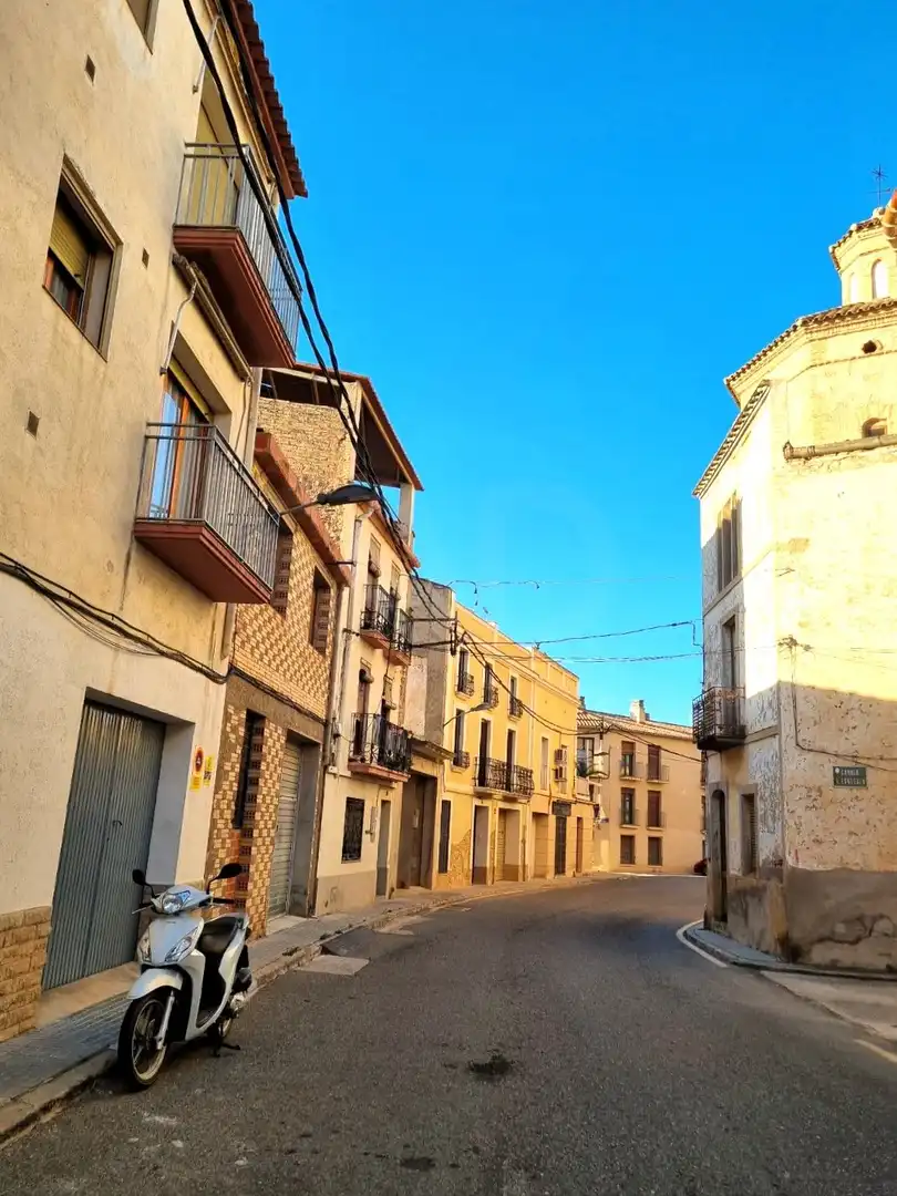 Vista exterior de Piso en venta en Ginestar con Calefacción