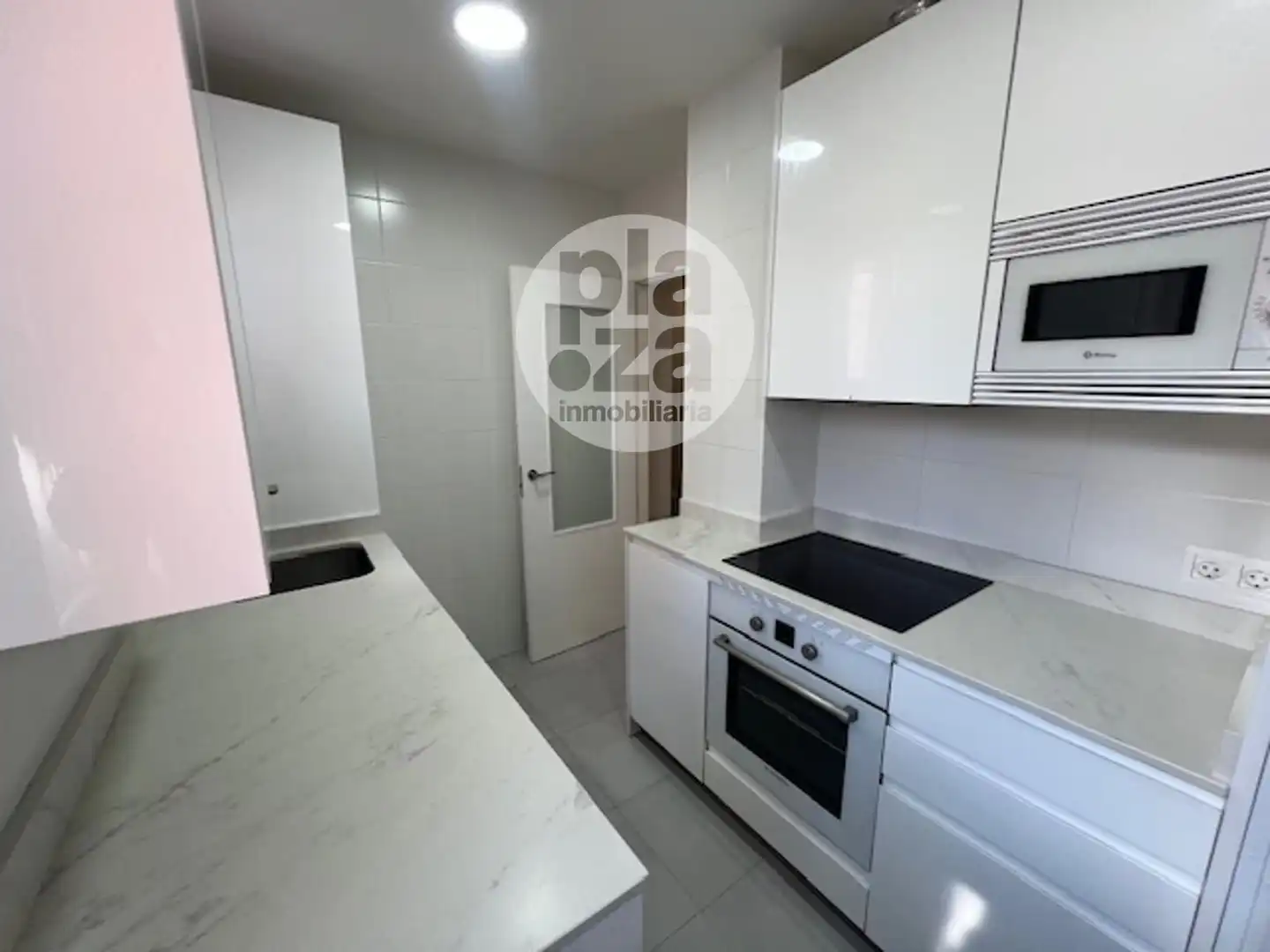 Cocina de Piso de alquiler en Burgos con Calefacción