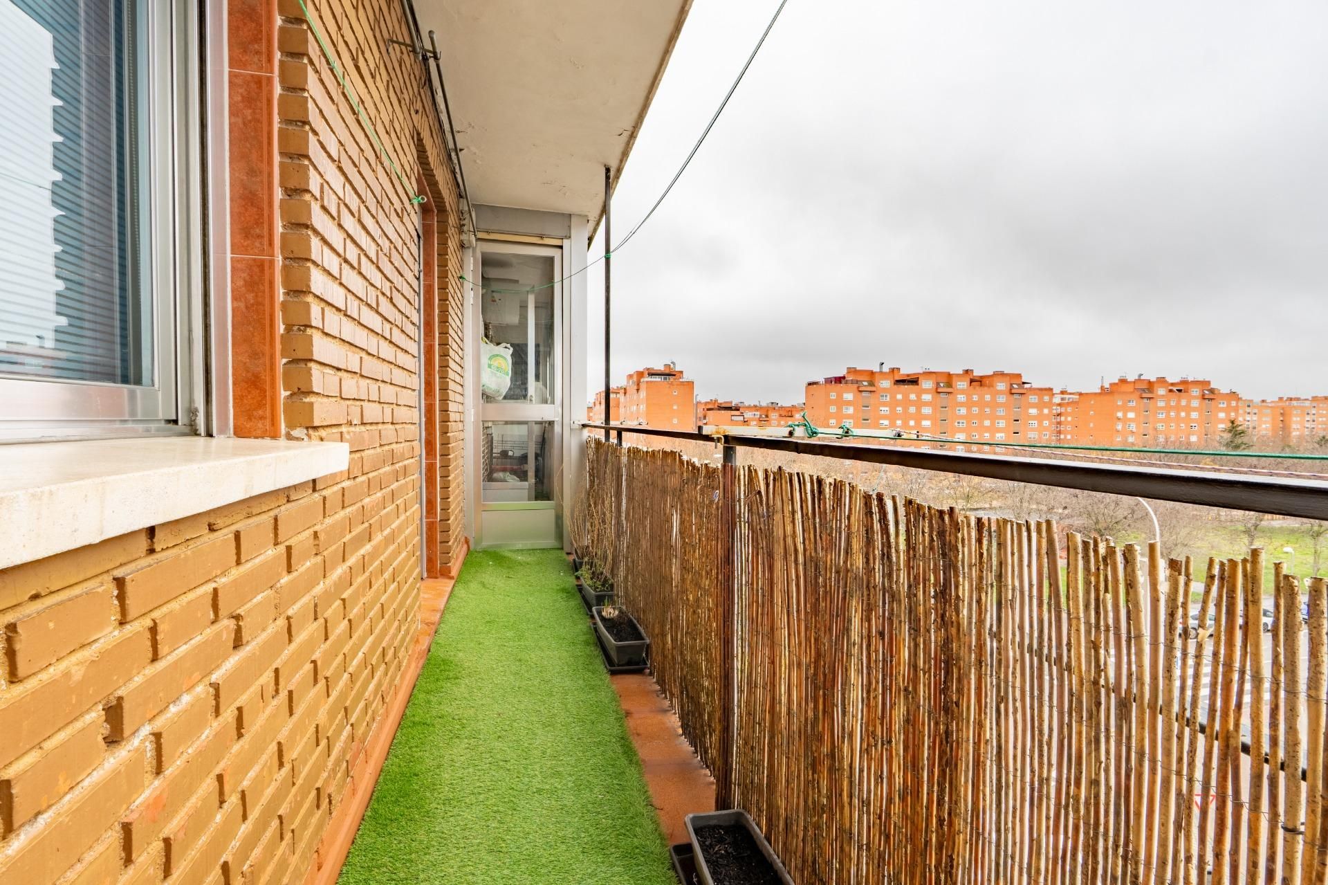 Balcony of Flat for sale in  Madrid Capital  with Heating, Terrace and Balcony