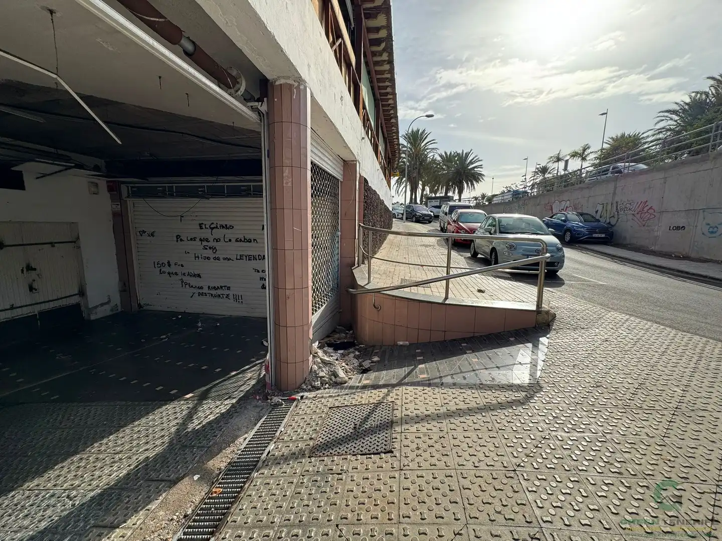Local comercial de lloguer a Av. Santiago Puig, imagen 8