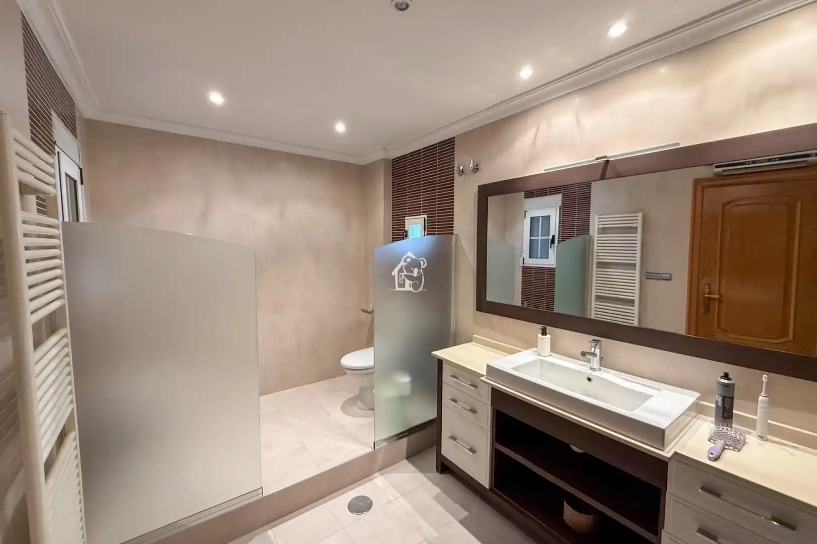 Badezimmer von Dachboden zur Miete in Torrevieja mit Klimaanlage, Privatgarten und Terrasse