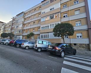 Vista exterior de Pis en venda en Gijón  amb Terrassa