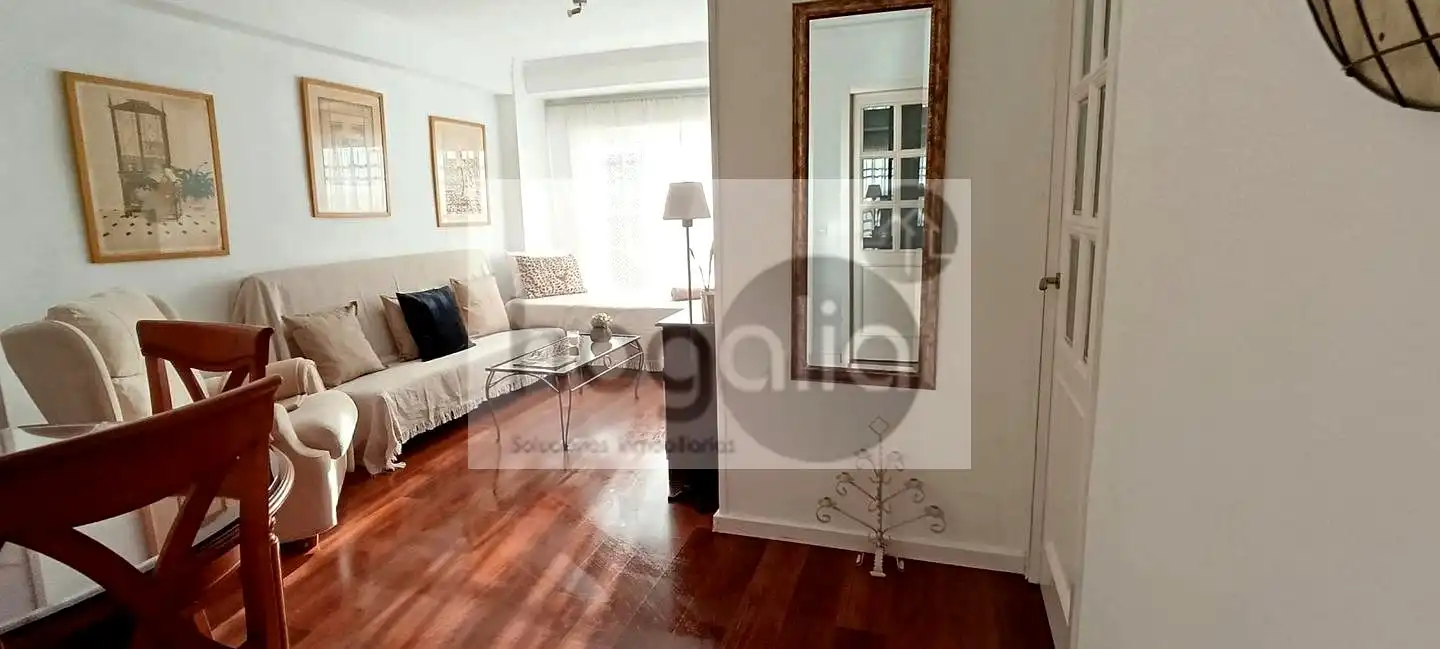 Living room of Flat for rent in Sevilla  with Air Conditioner and Furnished