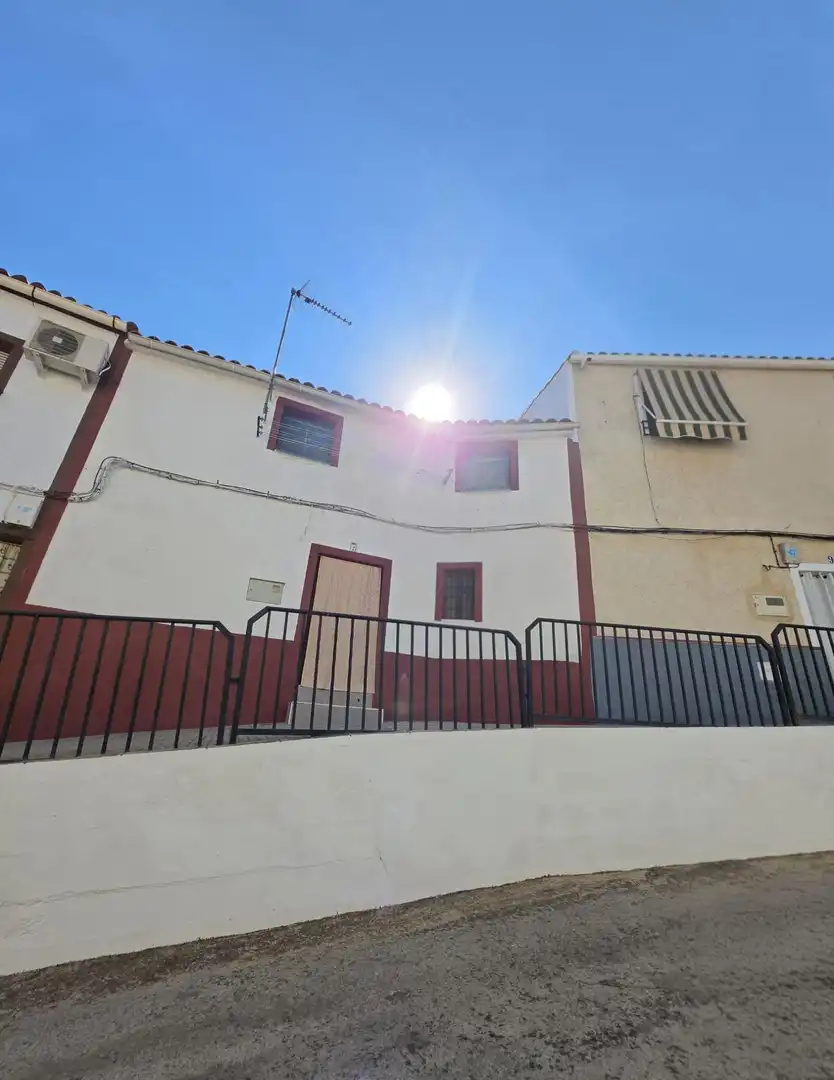 Casa rústica en venta en Aliseda