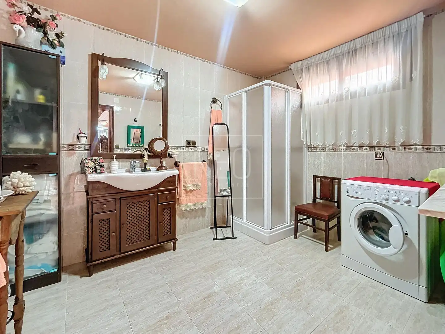 Bany de Casa o xalet en venda en Motril amb Aire condicionat, Jardí privat i Terrassa