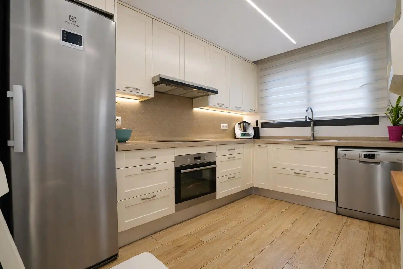 Cocina de Casa adosada en venta en Vilallonga del Camp con Aire acondicionado, Calefacción y Jardín privado
