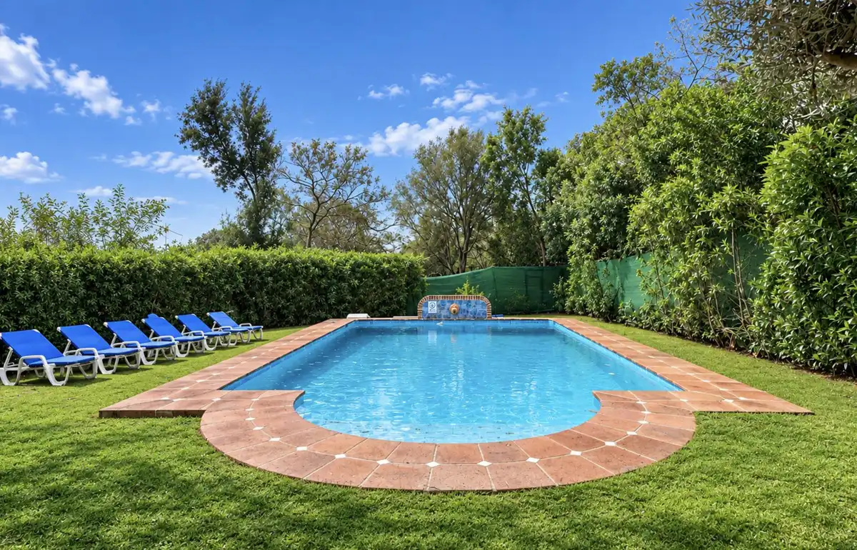 Chalet con piscina en venta en Elviria - Cabopino, imagen 4