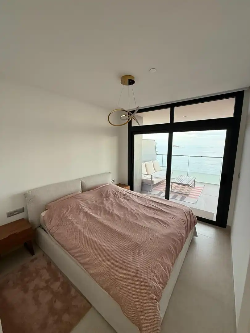 Schlafzimmer von Wohnungen zur Miete in Benidorm mit Klimaanlage, Heizung und Privatgarten