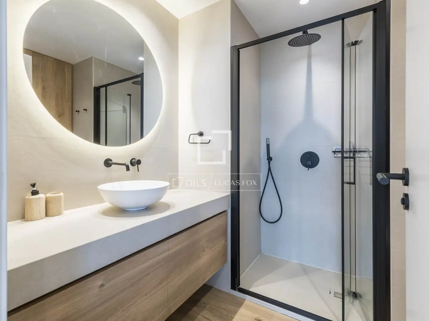 Baño de Piso en venta en Barcelona con Aire acondicionado, Calefacción y Parquet