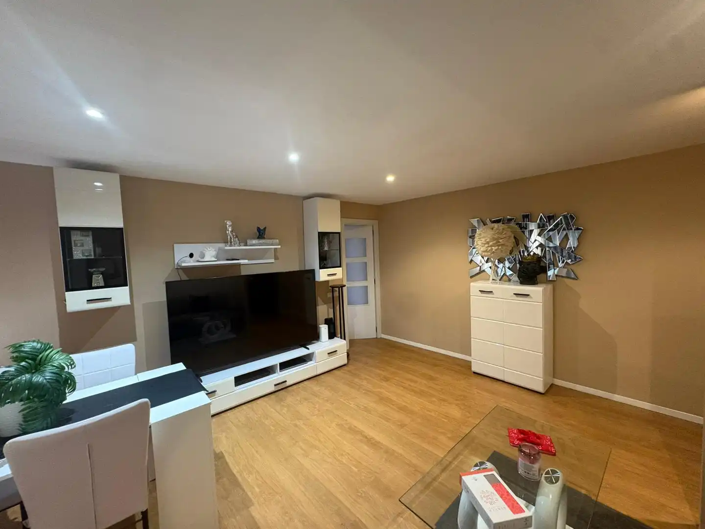 Living room of Flat for sale in Cornellà de Llobregat  with Air Conditioner and Parquet flooring