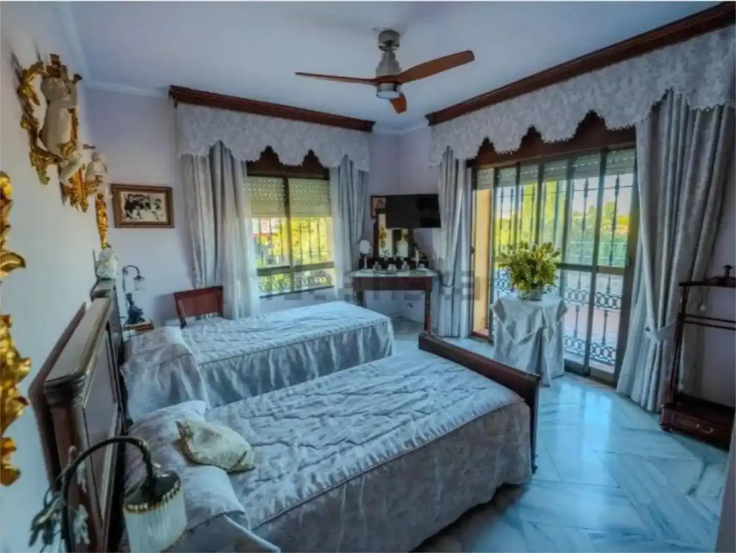 Habitación de Piso en venta en Córdoba con Aire acondicionado, Jardín privado y Trastero