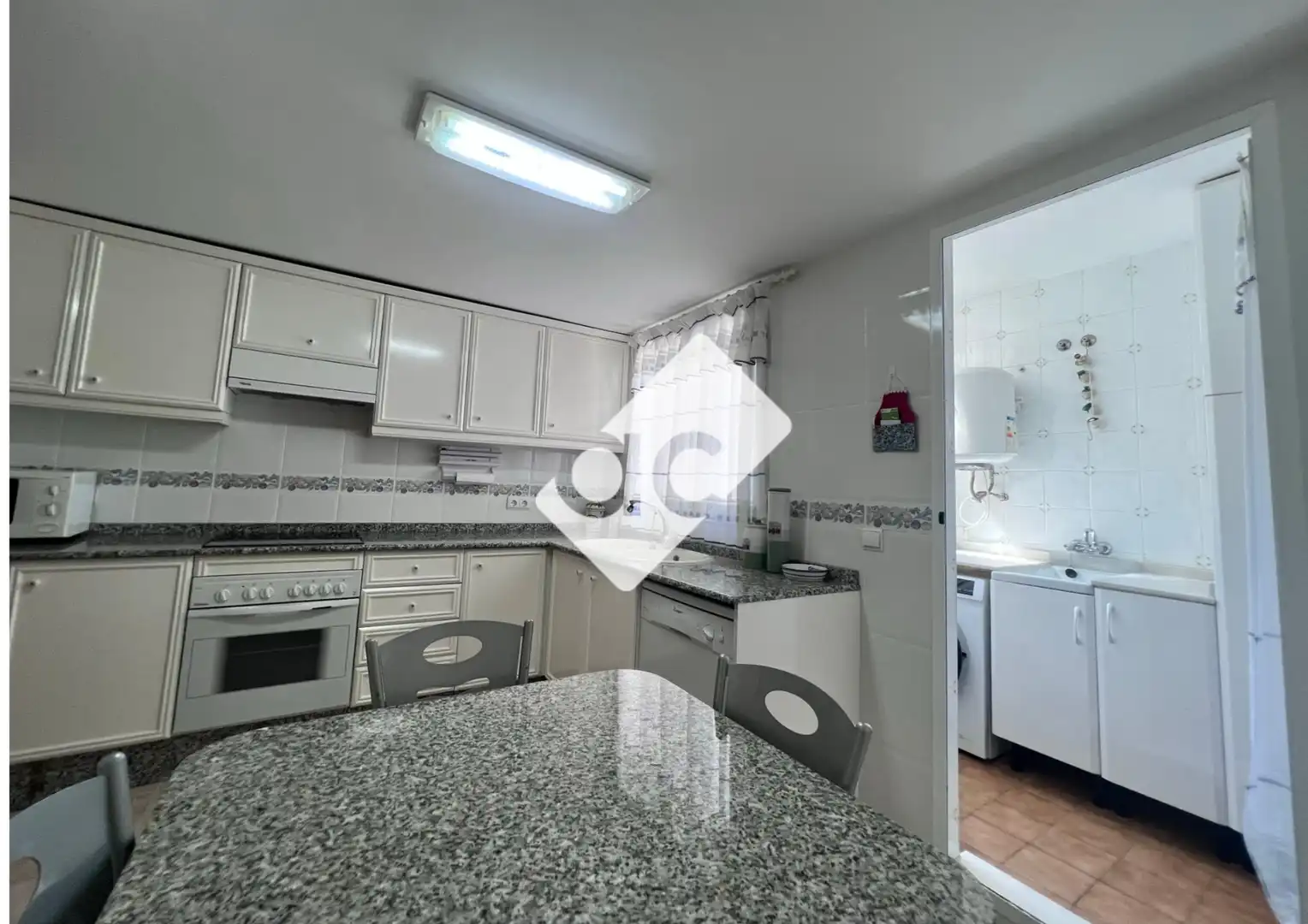 Kitchen of Flat for rent in Albal  with Air Conditioner, Heating and Furnished