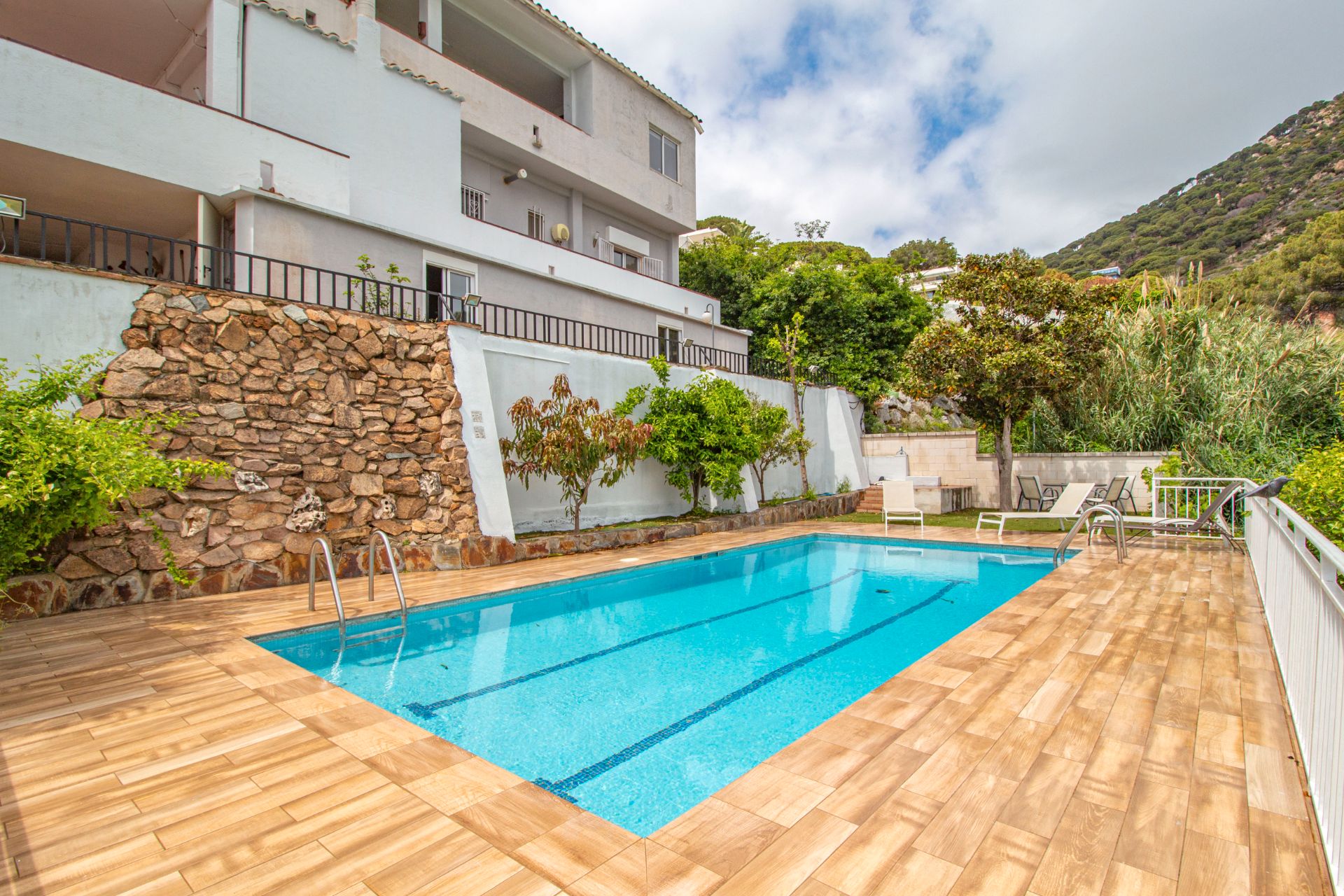 Swimming pool of House or chalet for sale in Cabrils  with Air Conditioner, Heating and Private garden