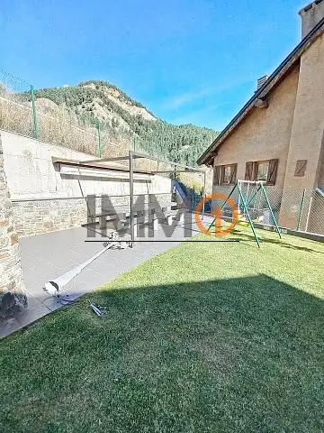 Casa aparellada amb jardí en venda a Pal - Xixerella, imagen 24