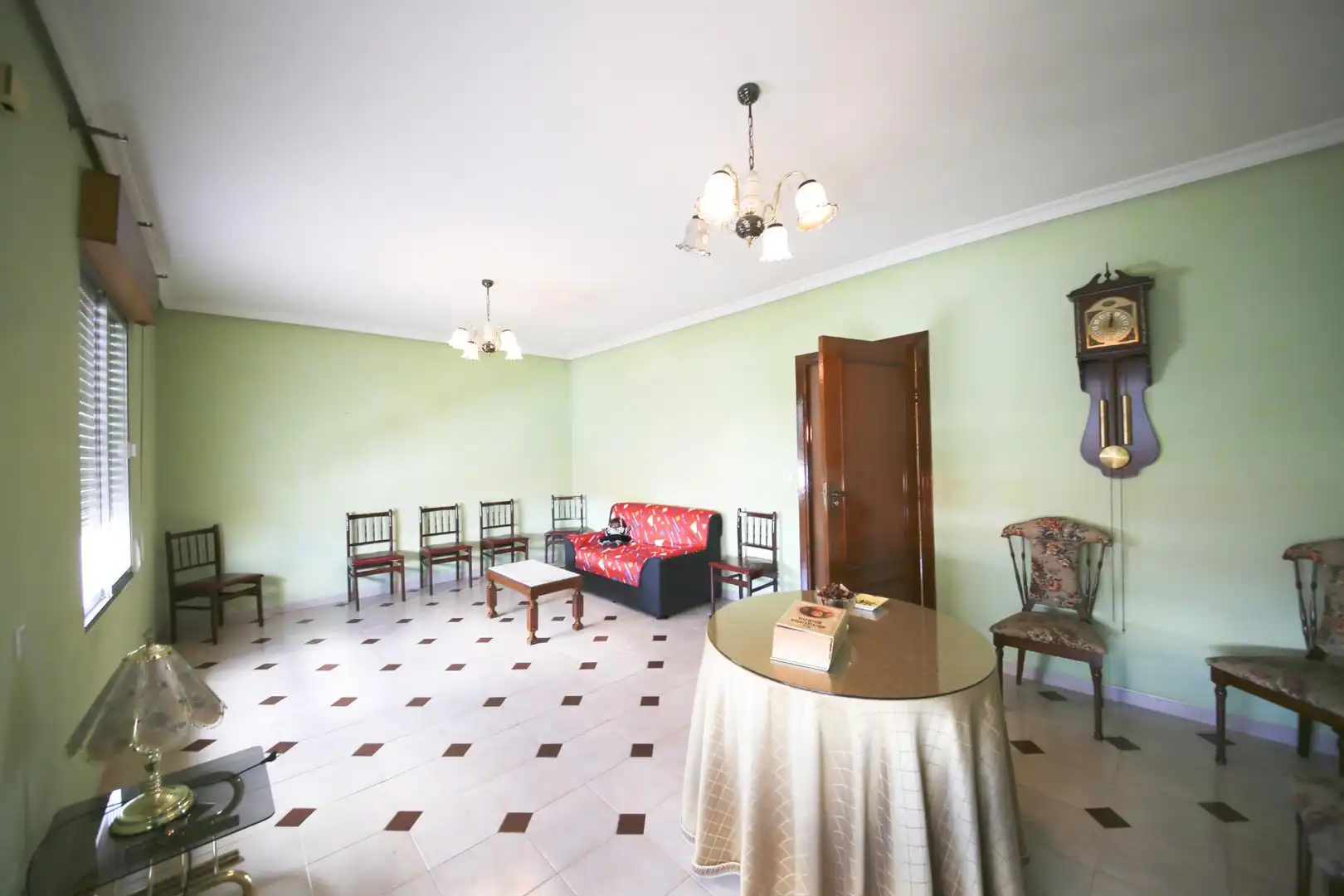 Sala de estar de Casa o chalet en venta en Tomelloso con Aire acondicionado, Jardín privado y Trastero