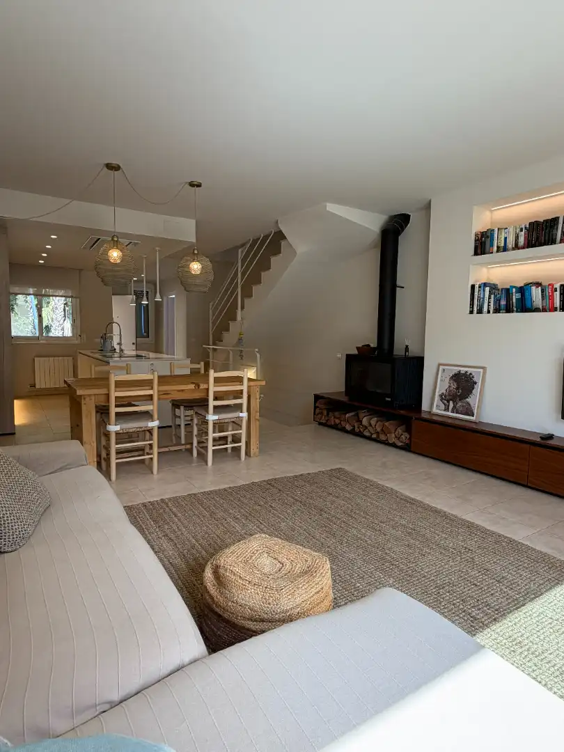 Sala de estar de Casa adosada en venta en Pals con Aire acondicionado, Calefacción y Parquet
