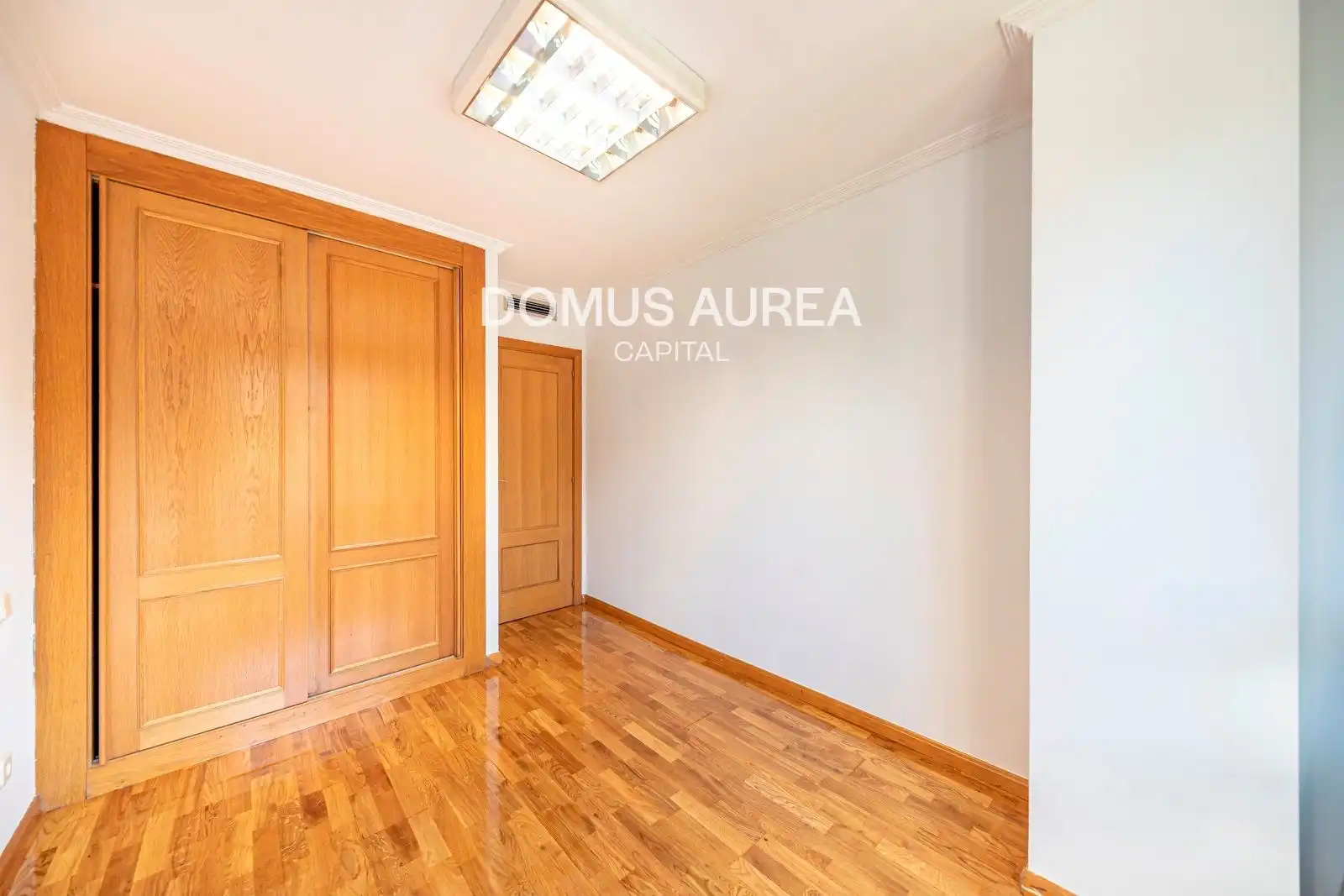 Flat for rent in Aviador Zorita, Cuatro Caminos - Azca