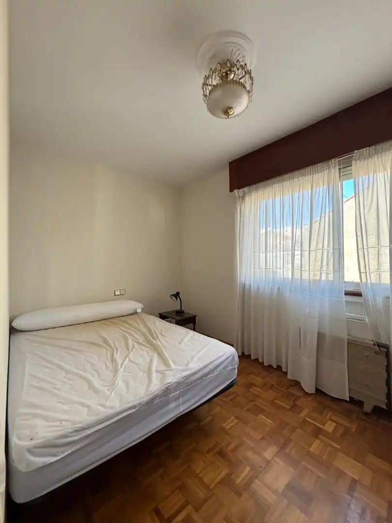 Habitación de Piso en venta en Ferrol con Amueblado, Horno y Lavadora