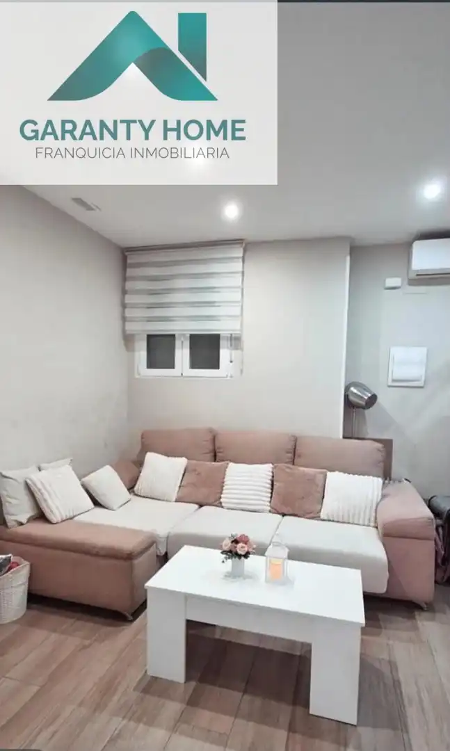 Habitación de Planta baja en venta en Jaén con Aire acondicionado y Amueblado