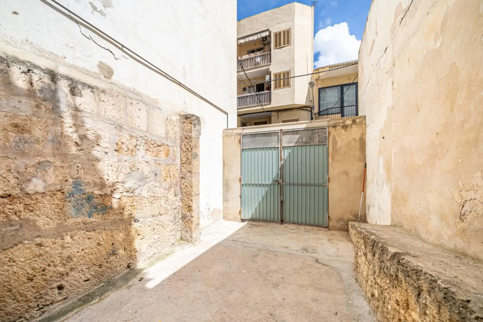 Exterior view of Houses for sale in Llucmajor  with Terrace and Furnished