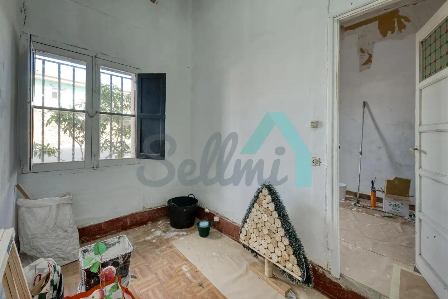 Bedroom of Buildings for sale in Oviedo 