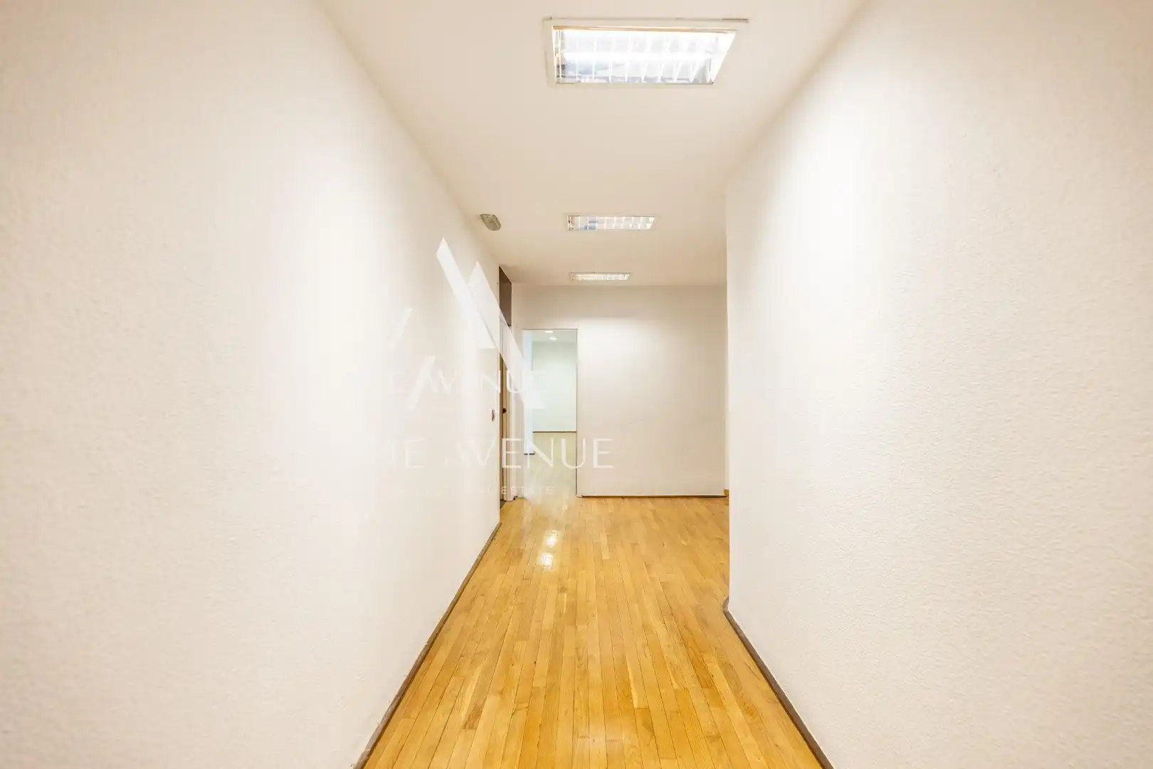 Büro zum Verkauf in Madrid mit Klimaanlage, Heizung und Abstellraum