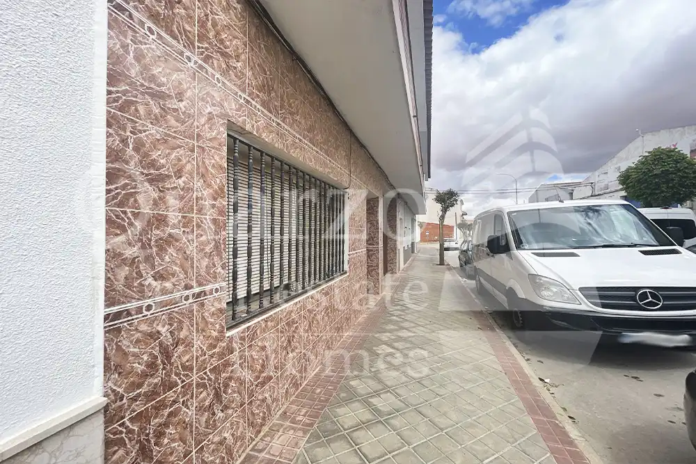 Vista exterior de Casa adosada en venta en Quintanar de la Orden