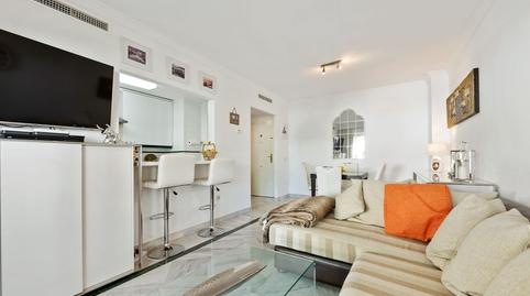 Foto 2 de Apartament en venda a Avenida Playas del Duque, 2, Puerto Banús, Málaga