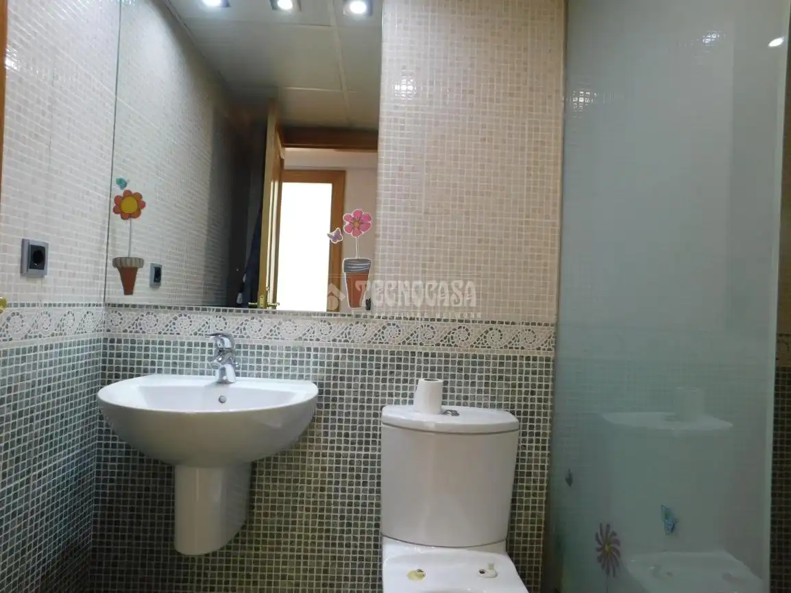 Baño de Ático en venta en Zaragoza con Aire acondicionado, Calefacción y Terraza