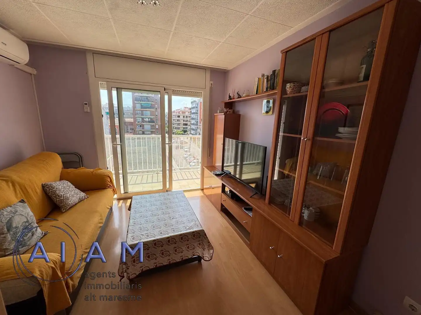 Wohnzimmer von Wohnung zum Verkauf in Pineda de Mar mit Klimaanlage, Heizung und Parkett