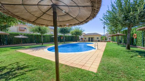 Foto 5 de Casa adosada en venta en 42 Plaza Hiladora, Vista Azul - Consolación, Dos Hermanas