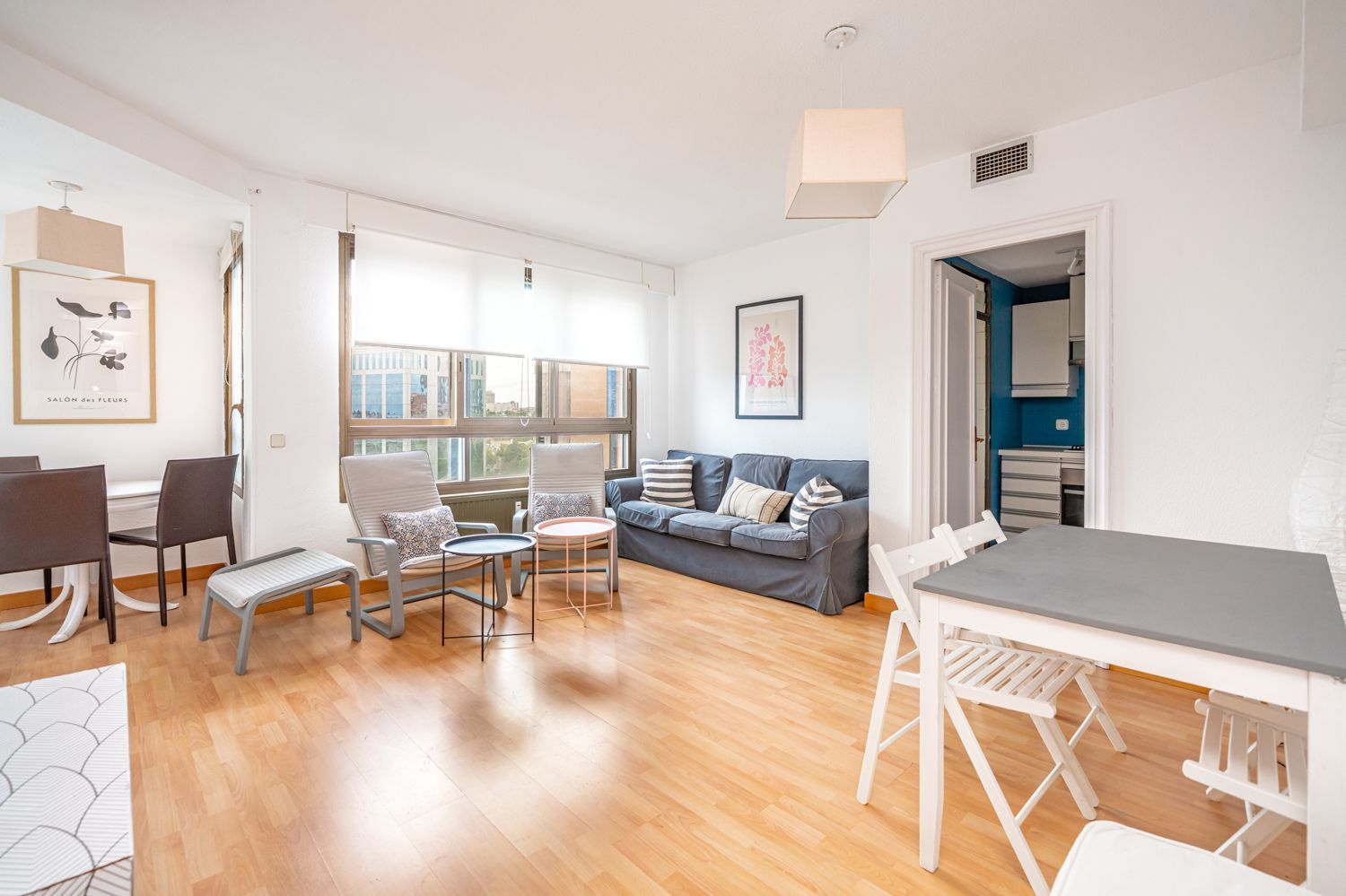 Living room of Flat to rent in  Madrid Capital  with Heating and Swimming Pool