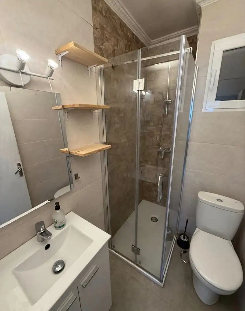 Badezimmer von Wohnungen zur Miete in Centro