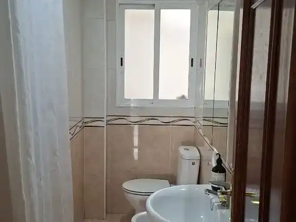 Bathroom of Flat for sale in  Madrid Capital