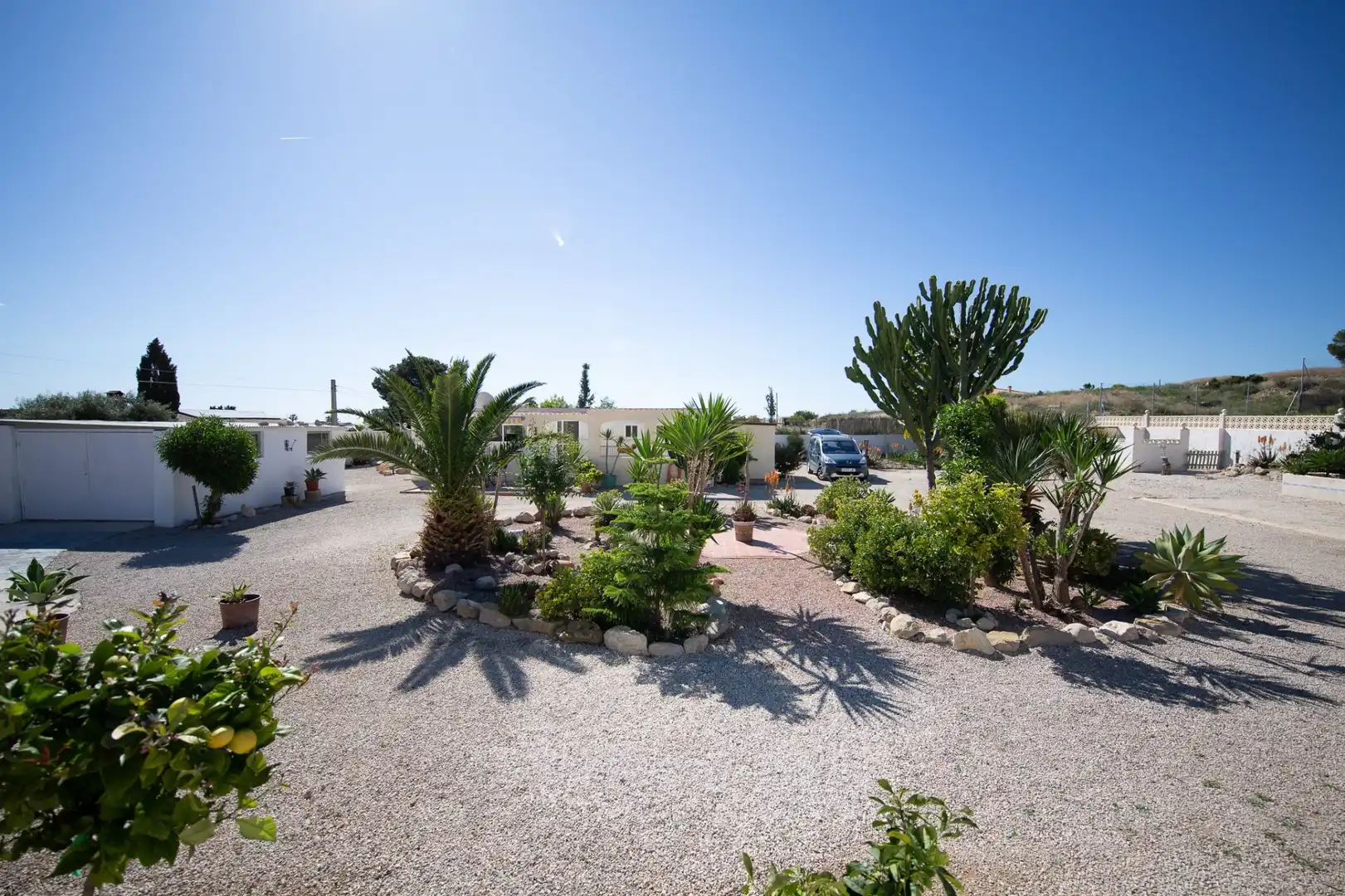 Vista exterior de Casa o xalet en venda en Mutxamel amb Aire condicionat, Calefacció i Jardí privat