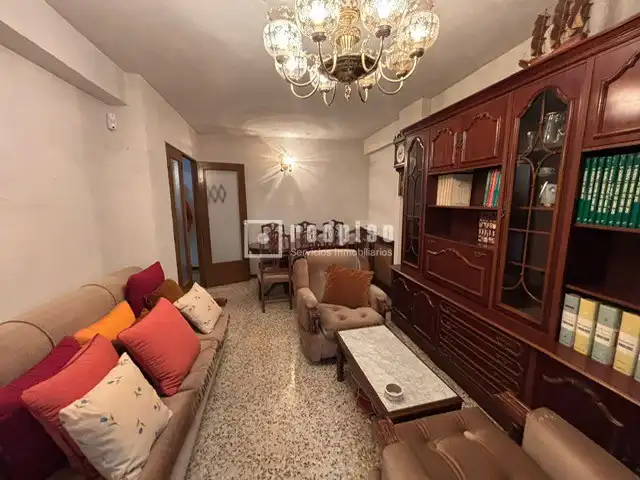 Piso con ascensor en venta en de Alcores, imagen 2