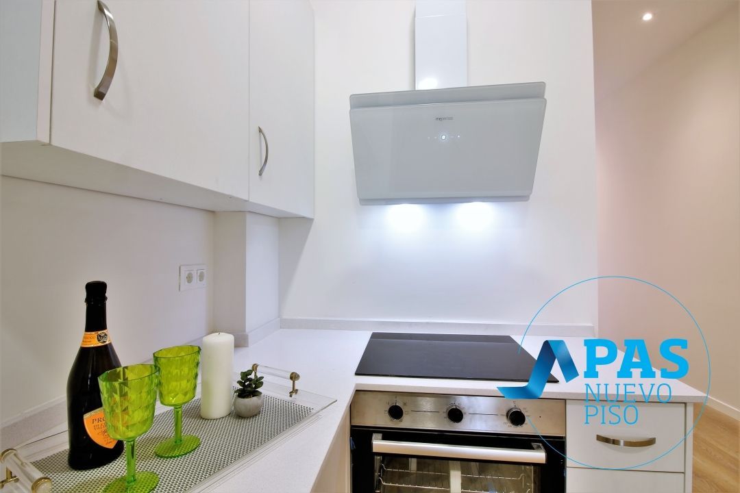 Kitchen of Flat for sale in Santander  with Heating