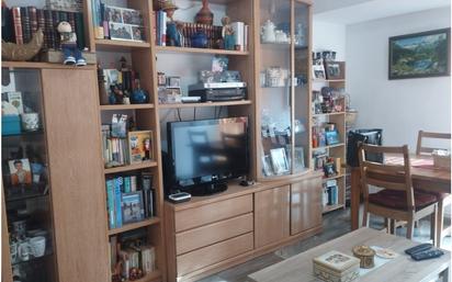 Living room of Flat for sale in  Zaragoza Capital